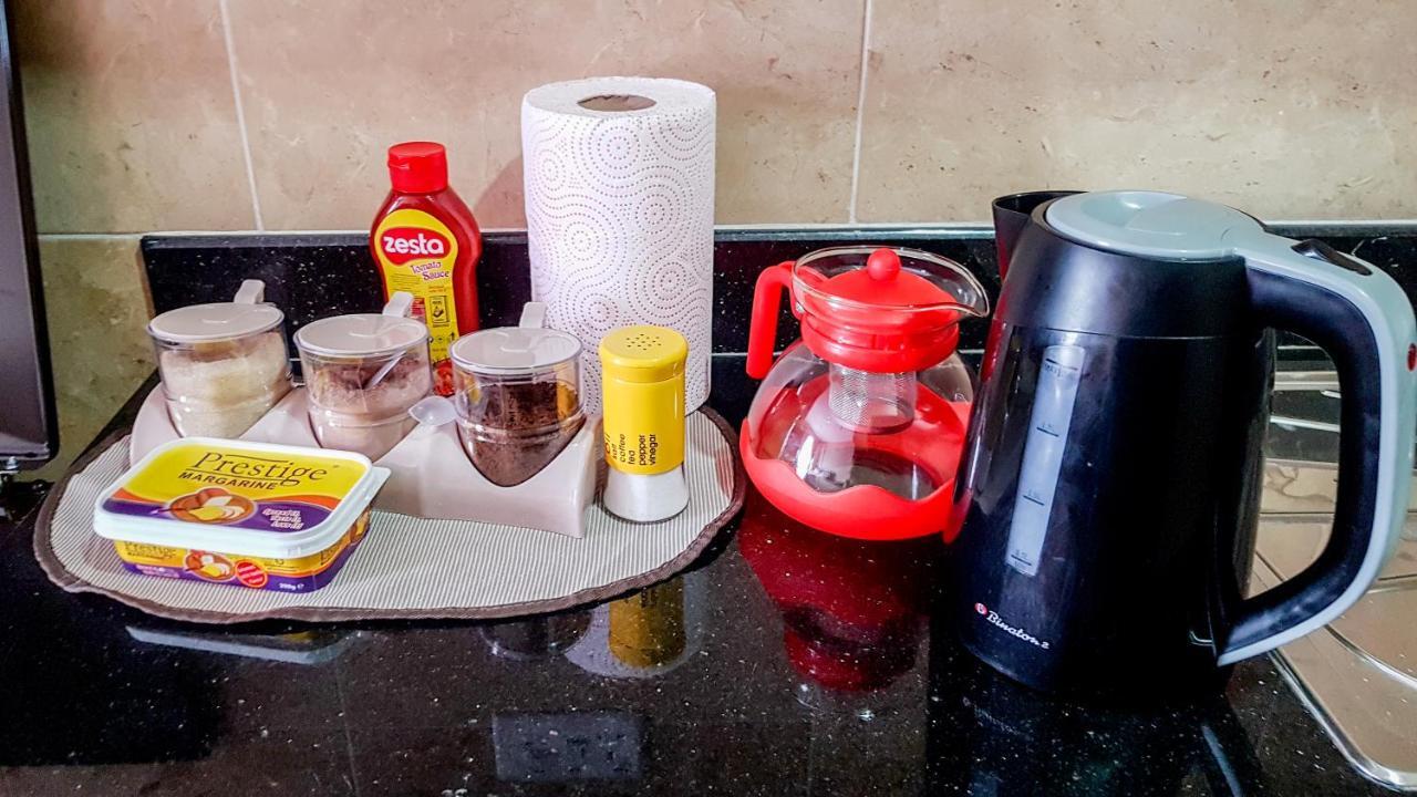 Nairobi West Suites エクステリア 写真